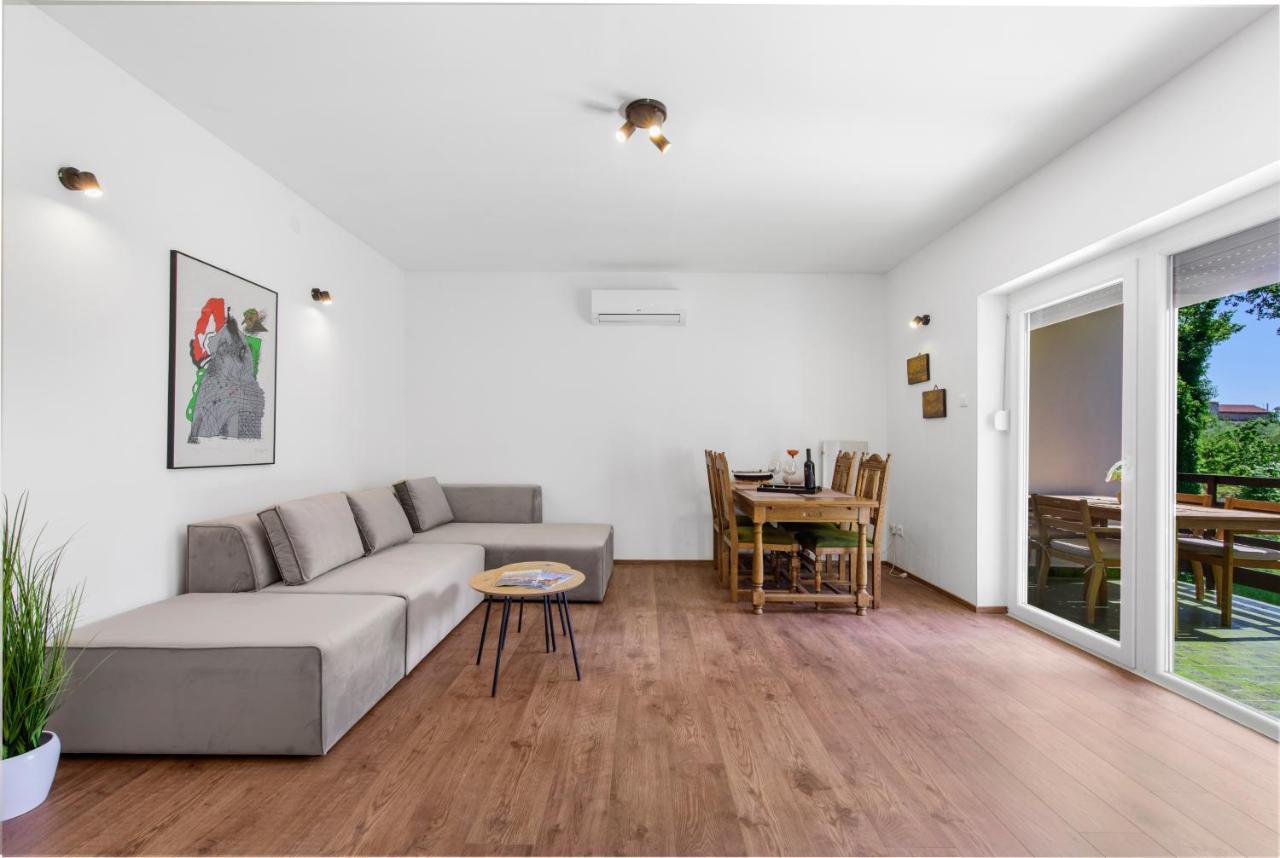 Apartments Villa Verde Novigrad Istria Kültér fotó
