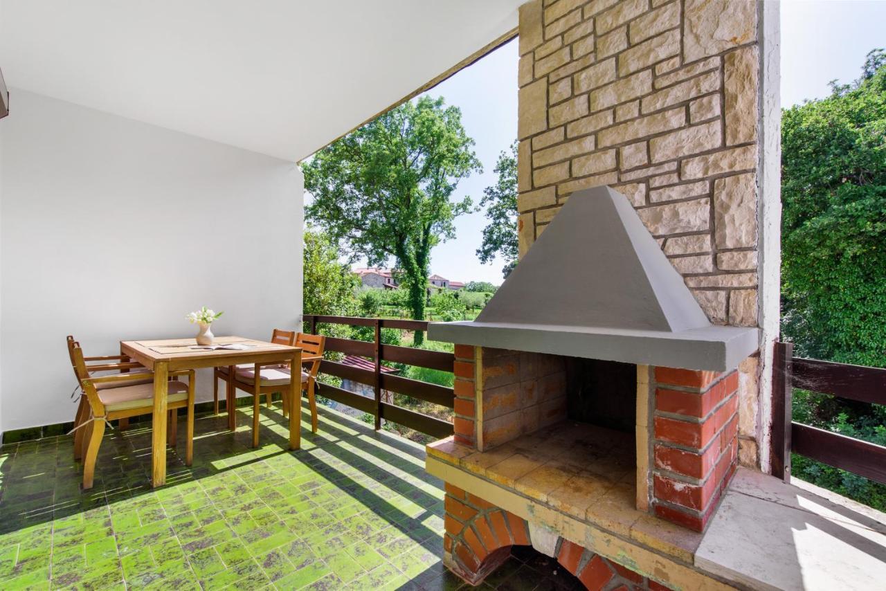 Apartments Villa Verde Novigrad Istria Kültér fotó