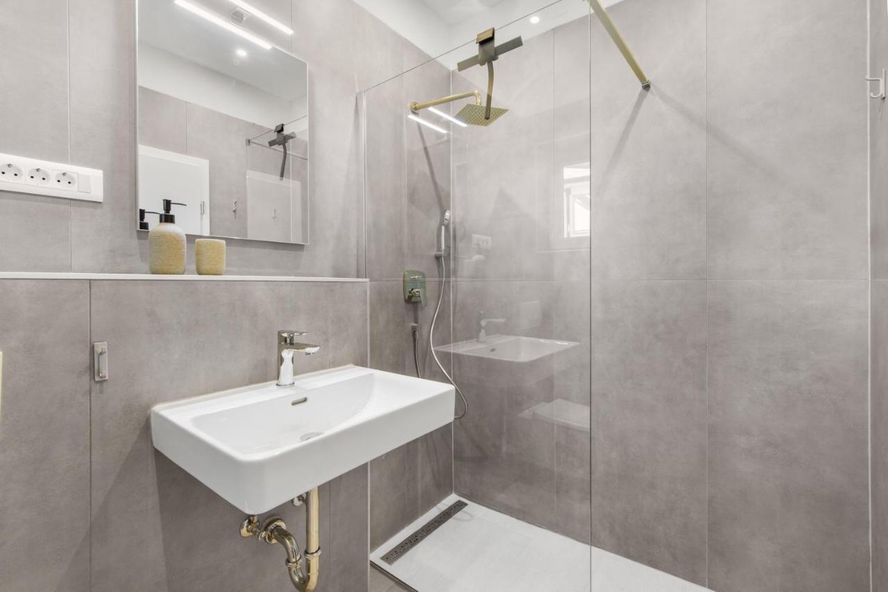Apartments Villa Verde Novigrad Istria Kültér fotó